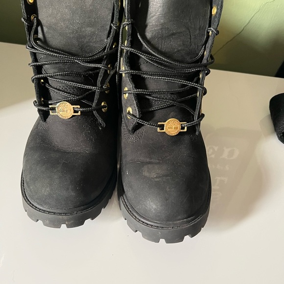 RARE Timberland black and gold boots size 5 - Picture 5 of 5